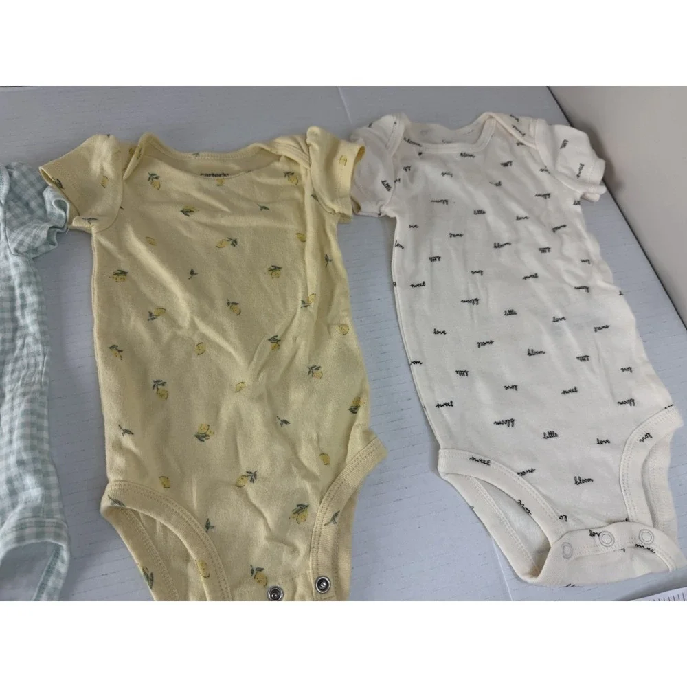 Carter's Baby Girl Bundle 6M Bodysuits Lot of 4 Pieces Cotton Pastels